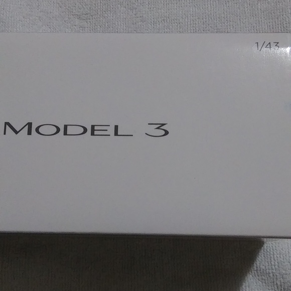 Tesla Model 3 Diecast 1/43 Car - Picture 12 of 16